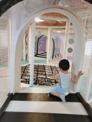 -多多淘儿童体验中心(重庆来福士店)