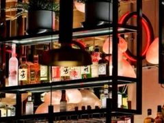 -FOUR PLAY BAR