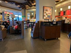 大堂-星巴克(无锡百联奥特莱斯店)