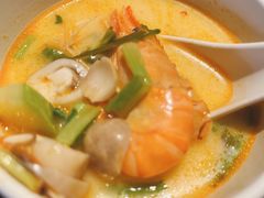 -大头虾越式风味餐厅(光明广场店)