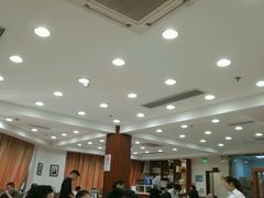大堂-老人和饭店(淮海中路店)