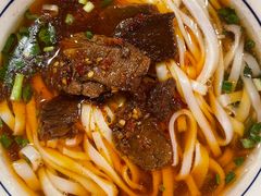 -矮子粉店1985·长沙米粉(湘春路店)