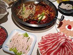 -茅草房·河畔园林火锅