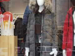 -杰奥羽绒服(晨光家园店)