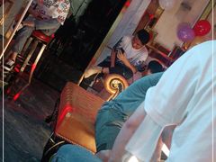 -皇马纯KTV·量贩·聚会(民治店)