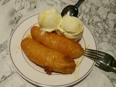 冰淇淋配炸香蕉-关夫人餐厅(阳光广场店)