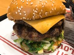 -The Habit Burger Grill 哈比特汉堡(爱琴海店)