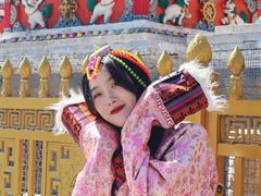 -塔尔寺游客服务中心
