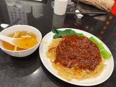 香辣炸酱肉丝捞面-丽的面家(多宝路店)