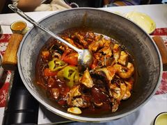 -刘姐啤酒鱼民族演艺餐厅(阳朔美食抗战路店)