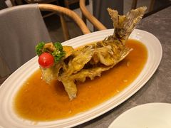 糖醋鲤鱼-闫府私房菜·百年鲁菜(恒隆店)