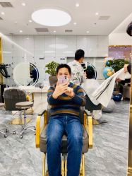 -DO A HAIRSTYLE