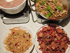 -湘西小馆(滨河路店)