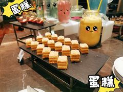 -云端西餐厅(南宁龙光那莲豪华精选酒店)
