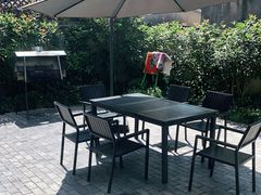 -小草屋轰趴馆别墅派对新场团建家庭聚会