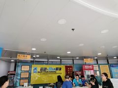 -小海豚国际游泳培训中心(浦东塘桥店)