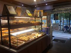 面包甜点陈列柜-一鸣真鲜奶吧(景城花园奶吧)