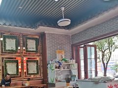 -遵义虾子张六羊肉粉(普陀路店)