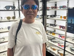 -LensCrafters亮视点·OAKLEY精选(静安嘉里中心店)