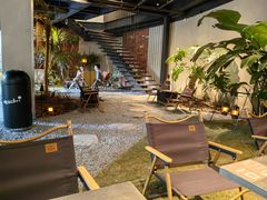 -J Create城市露营咖啡·简餐·宠物(上海动物园店)