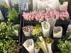 -小苍兰风铃草·礼物蛋糕(沈阳店)