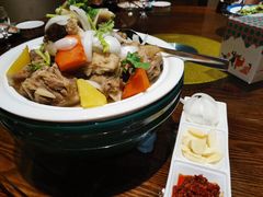 手抓羊肉-清真·双公羊·馕坑烤全羊(奥体店)