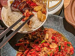 -钢管厂五区小郡肝串串香(奥克斯广场锦城万达店)