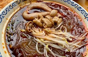 Offal Noodles with Tofu Skin