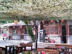 用餐区-快活林烧烤(红新路店)