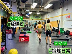 -超菲特健身工作室(晨月店)