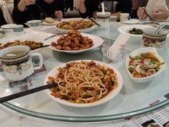 新疆大盘鸡-汗腾格里·风味餐厅(新疆驻京办店)