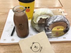 -LINE FRIENDS Garosu-gil Flagship Store