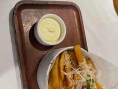 -阿妮叶李(光谷世界城店)