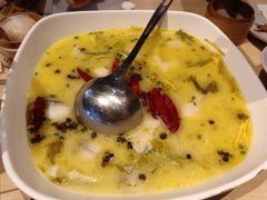 私房蜀风酸菜鱼-避风塘(百联东郊店)