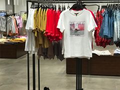 -URBAN REVIVO(上海中庚漫游城店)