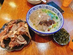 小菜-金味德兰州牛肉拉面