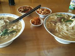 -邱芳粉店(迎宾大道旗舰店)
