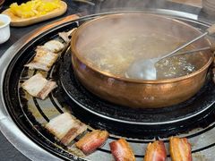 -阿山卓·野生菌火锅·纳西火塘烤肉