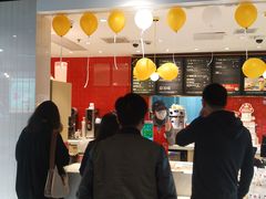 -85度C(生甜甜圈研究工坊·上海平凉店)
