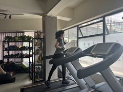 -GYMPLUS私教健身会馆(大悦城店)