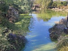 -衡王府石坊