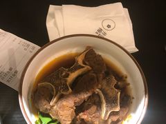 香辣牛骨-贡梅老面馆·蟹粉面·无锡特色小吃(南长街主推店)