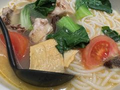 -蒙自源米线大王(东站店)