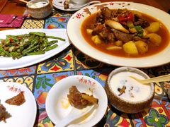 沙湾大盘鸡-西域盛宴烧烤新疆菜清真餐厅(古美店)
