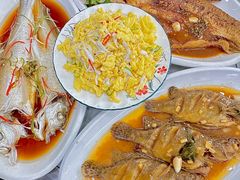 -丹水桥地锅鱼·翘嘴鲌·地方特色全鱼宴(丹江口大坝店)