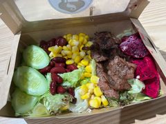 五色牛肉沙拉-V&A cafe