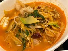 辣海鲜面-桃园中华料理炸酱面(燕儿岛路店)