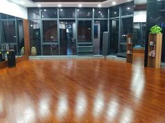 -豪逸健体(中骏广场店)