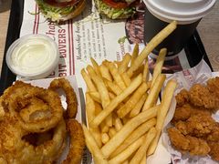 -The Habit Burger Grill 哈比特汉堡(爱琴海店)