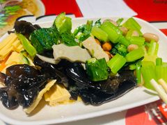 -疯狂牛骨饸饹面(光华路店)